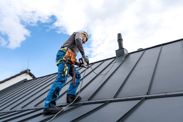 Emergency Roof Repair in Lindstrom, MN